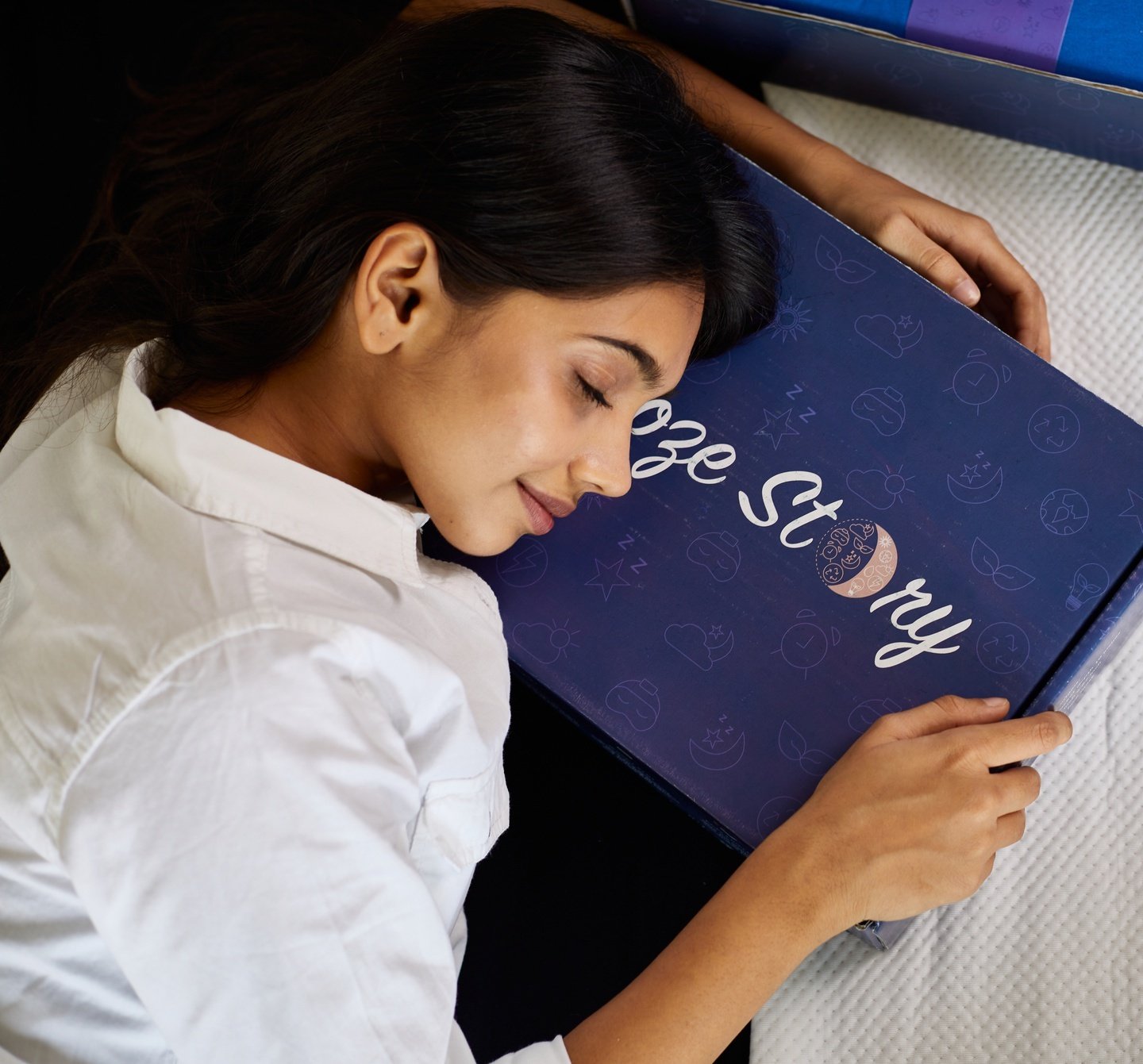 Snooze Story fitted sheet packaging